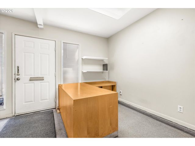 8935 Se STANLEY Pl, Portland, OR 97206