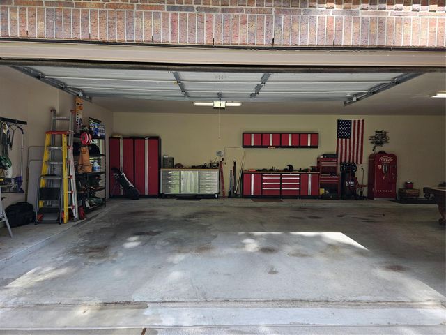 11302 Longmire Creek Court, Conroe, TX 77304