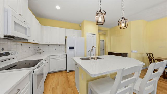 1504 CALLE GRAND STREET, Bradenton, FL 34209