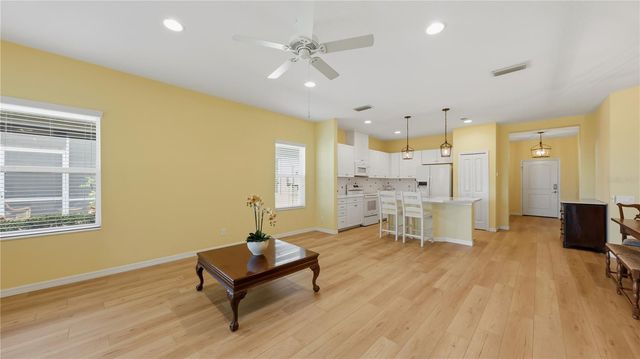 1504 CALLE GRAND STREET, Bradenton, FL 34209