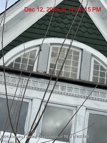 327 E Lawrence Avenue, Charlotte, MI 48813