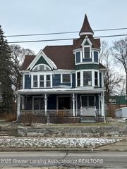 327 E Lawrence Avenue, Charlotte, MI 48813