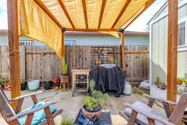 4006 35th St, Sacramento, CA 95820