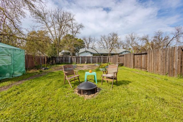 4006 35th St, Sacramento, CA 95820