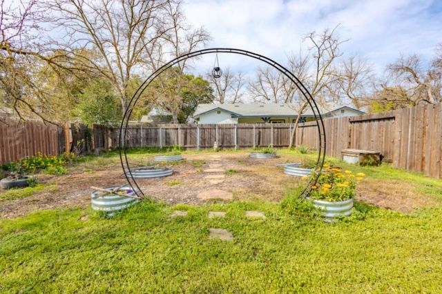 4006 35th St, Sacramento, CA 95820