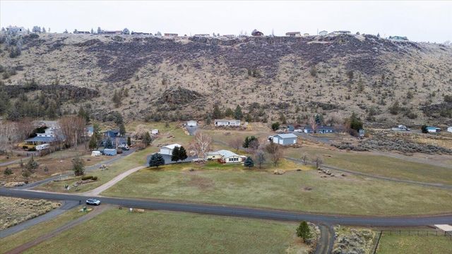 11896 SW Horny Hollow Trail, Terrebonne, OR 97760