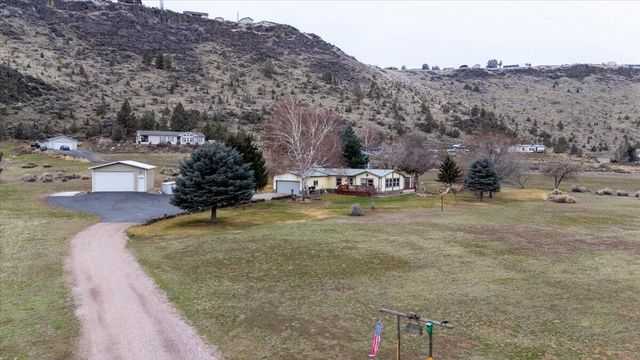 11896 SW Horny Hollow Trail, Terrebonne, OR 97760