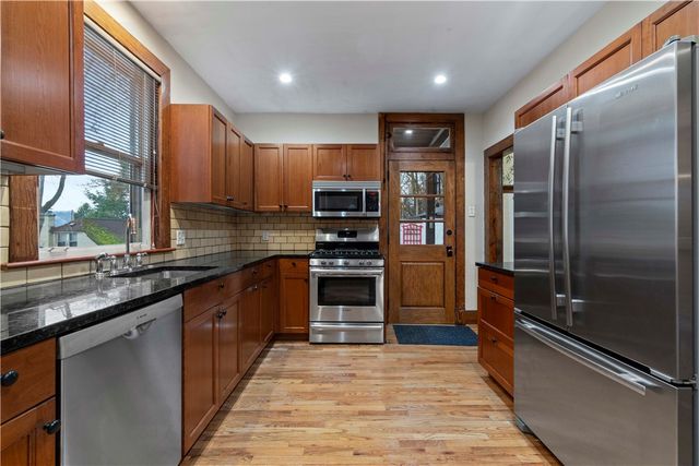 705 Washington Avenue, Oakmont, PA 15139