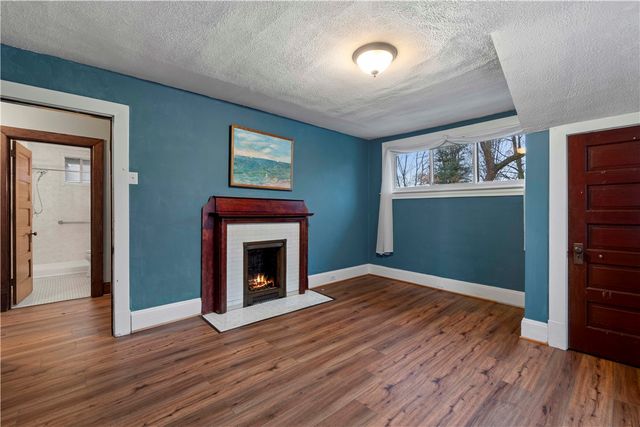 705 Washington Avenue, Oakmont, PA 15139