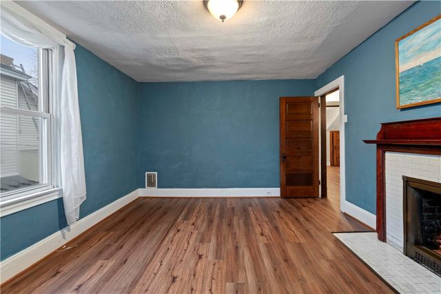 705 Washington Avenue, Oakmont, PA 15139