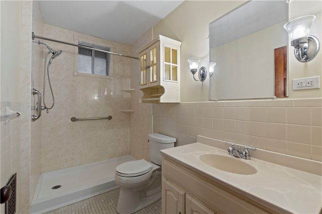 705 Washington Avenue, Oakmont, PA 15139