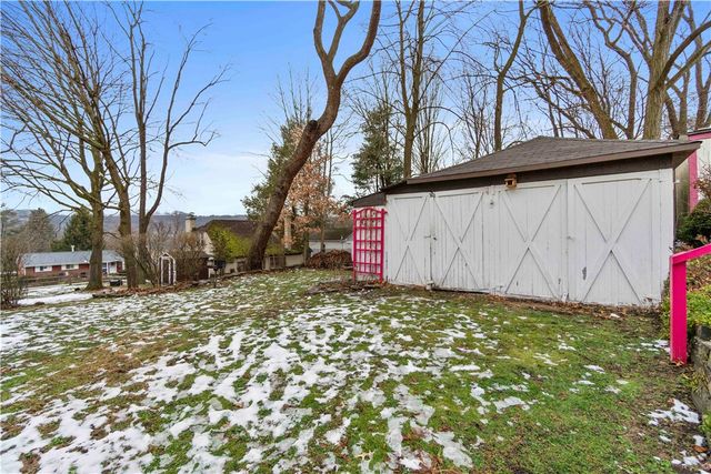 705 Washington Avenue, Oakmont, PA 15139