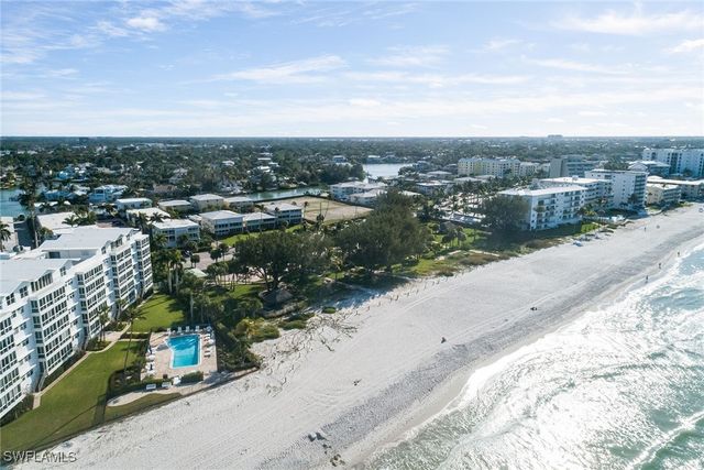 700 Bow Line DR, Naples, FL 34103