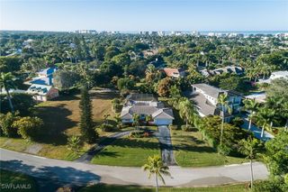 700 Bow Line DR, Naples, FL 34103