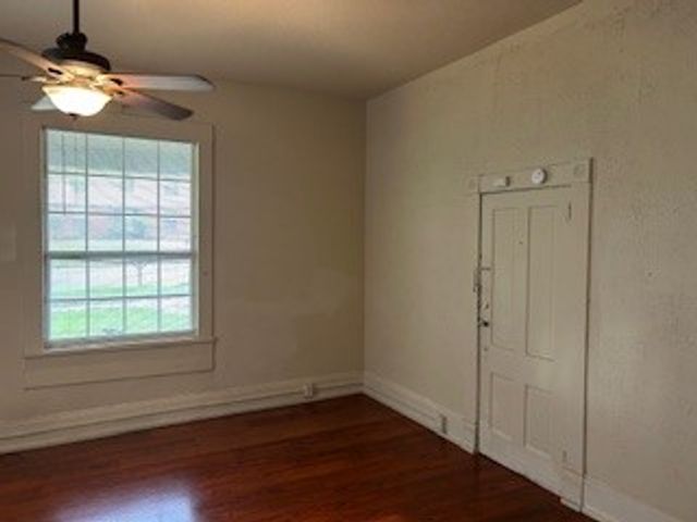 617 W Gandy Street 2, Denison, TX 75020