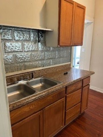 617 W Gandy Street 2, Denison, TX 75020