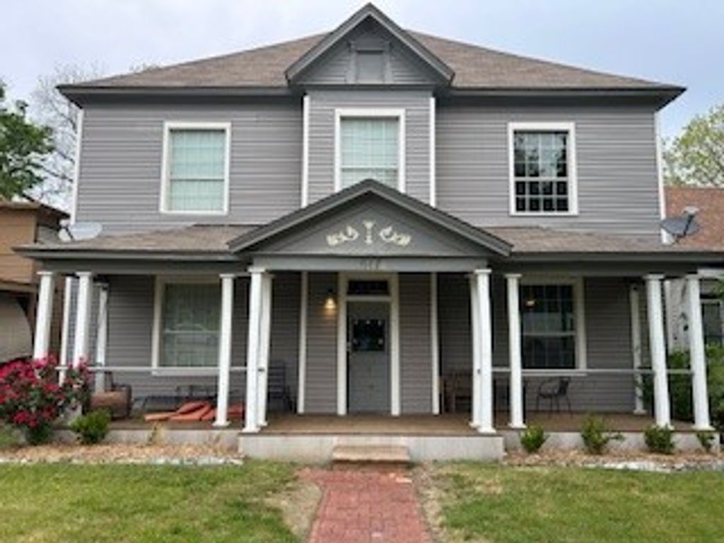 617 W Gandy Street 2, Denison, TX 75020