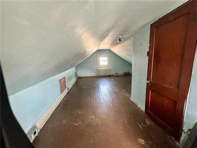 1410 Craig St, Mckeesport, PA 15132