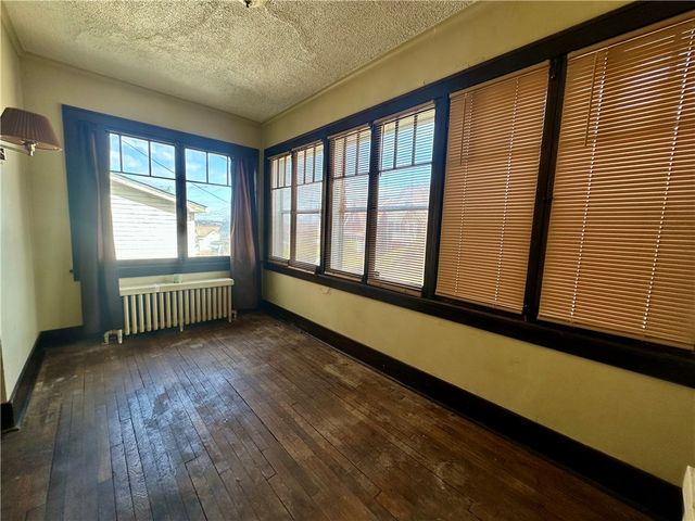 1410 Craig St, Mckeesport, PA 15132