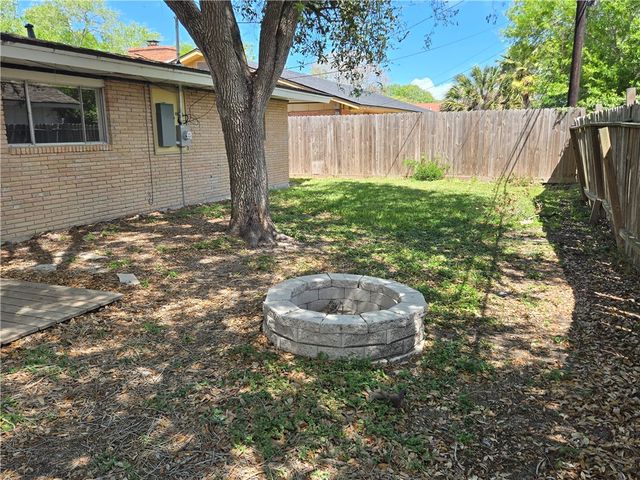 441 Montclair Dr, Corpus Christi, TX 78412