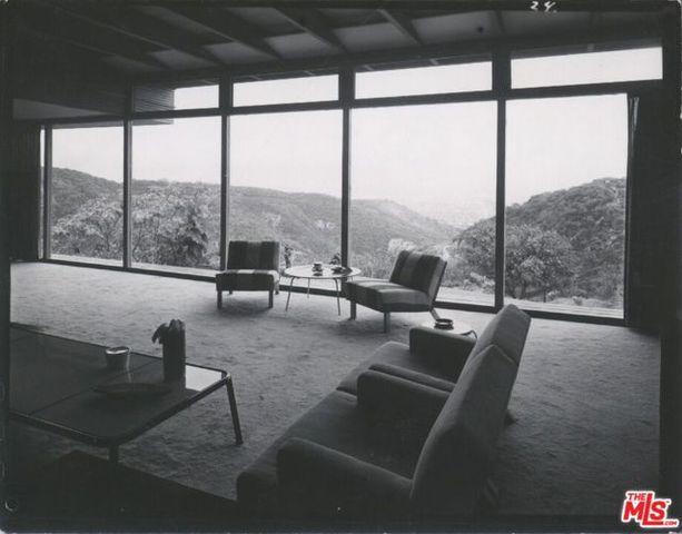 3499 Beverly Glen Boulevard, Sherman Oaks, CA 91423