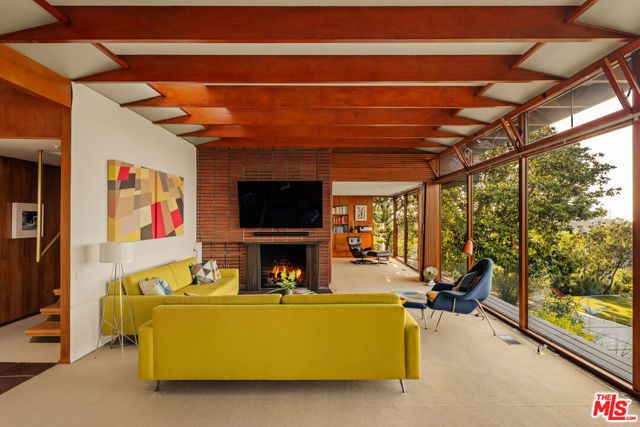 3499 Beverly Glen Boulevard, Sherman Oaks, CA 91423