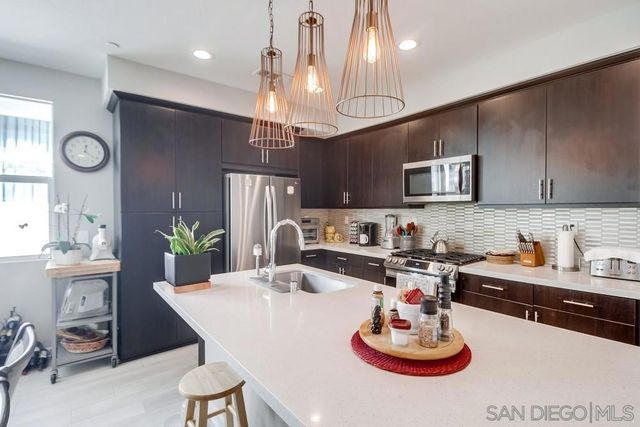 2092 Tango Loop 2, Chula Vista, CA 91915