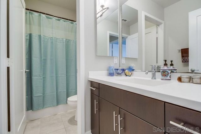 2092 Tango Loop 2, Chula Vista, CA 91915