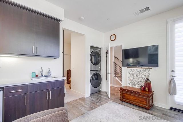 2092 Tango Loop 2, Chula Vista, CA 91915