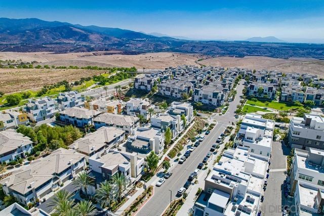 2092 Tango Loop 2, Chula Vista, CA 91915