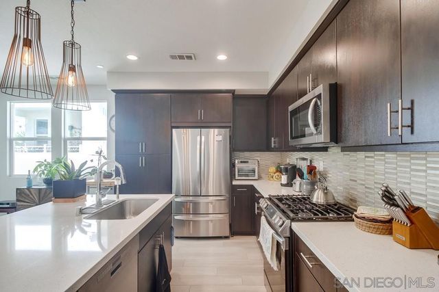 2092 Tango Loop 2, Chula Vista, CA 91915