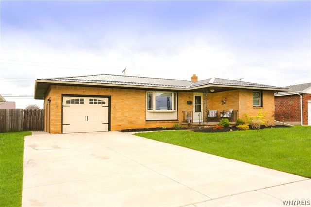 38 Greenway Boulevard, Cheektowaga, NY 14225