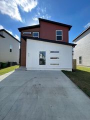 861 Massachusetts Avenue, Bentonville, AR 72713