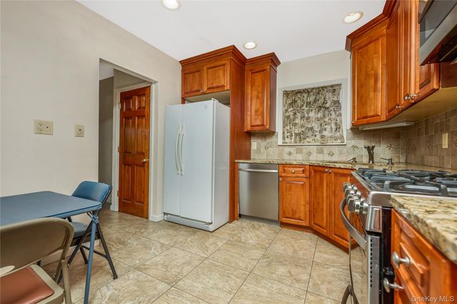 7326 171st Street, Fresh Meadows, NY 11366
