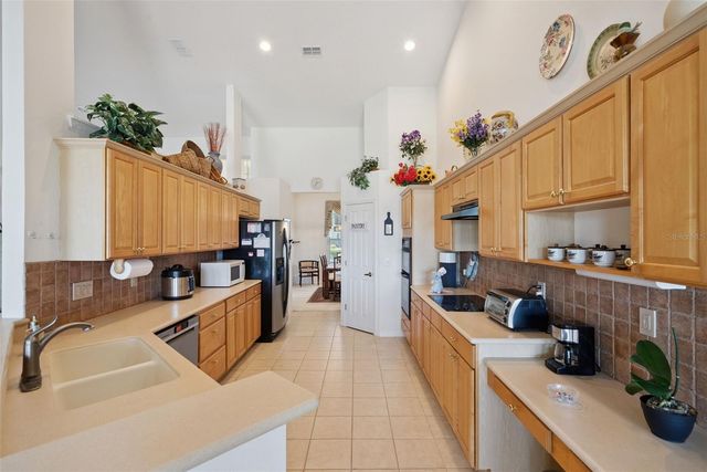 1584 CHERRY RIDGE DRIVE, Lake Mary, FL 32746