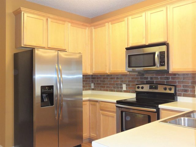 17770 66th Avenue N, Maple Grove, MN 55311