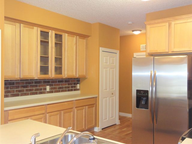 17770 66th Avenue N, Maple Grove, MN 55311