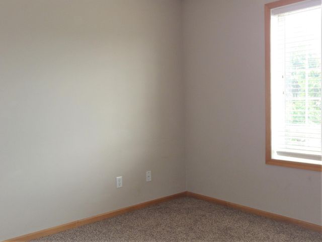 17770 66th Avenue N, Maple Grove, MN 55311