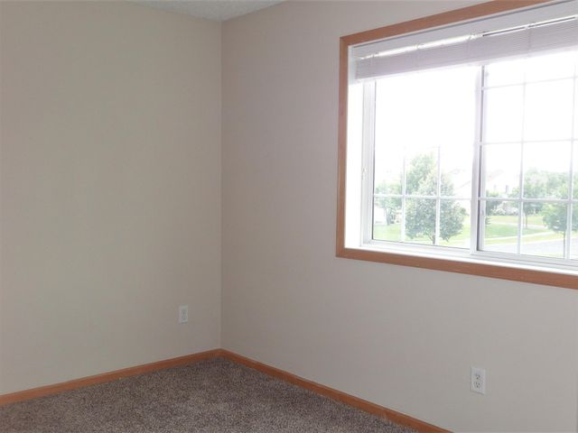 17770 66th Avenue N, Maple Grove, MN 55311