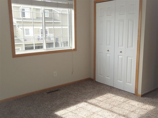 17770 66th Avenue N, Maple Grove, MN 55311