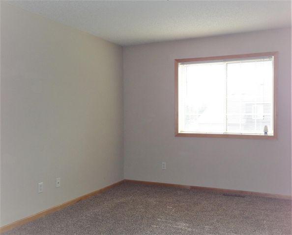17770 66th Avenue N, Maple Grove, MN 55311