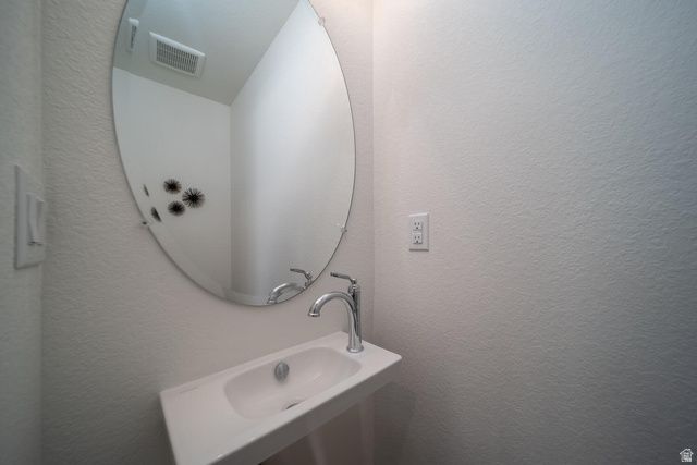 65 N JORDAN RIVER WAY, Saratoga Springs, UT 84045