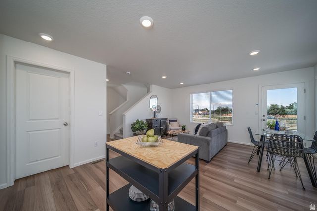 65 N JORDAN RIVER WAY, Saratoga Springs, UT 84045
