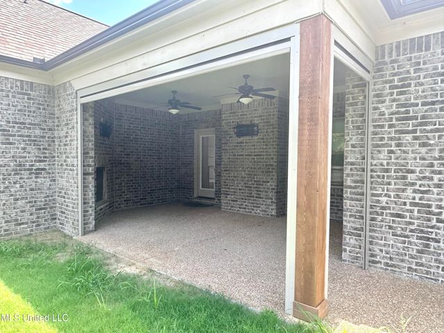 2968 Piper Cove, Nesbit, MS 38651