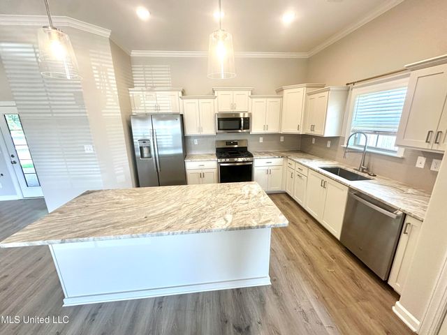 2968 Piper Cove, Nesbit, MS 38651