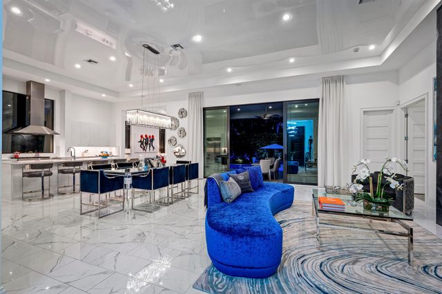 904 NW 2ND Street, Boca Raton, FL 33486