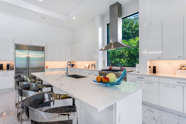 904 NW 2ND Street, Boca Raton, FL 33486