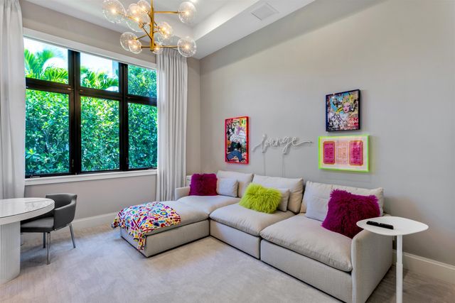 904 NW 2ND Street, Boca Raton, FL 33486