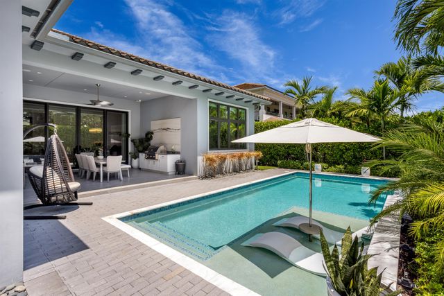 904 NW 2ND Street, Boca Raton, FL 33486