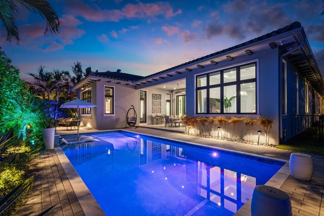 904 NW 2ND Street, Boca Raton, FL 33486